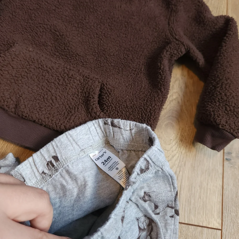 24m Boys Carter's Bear Outfit - Picture 3 of 3
